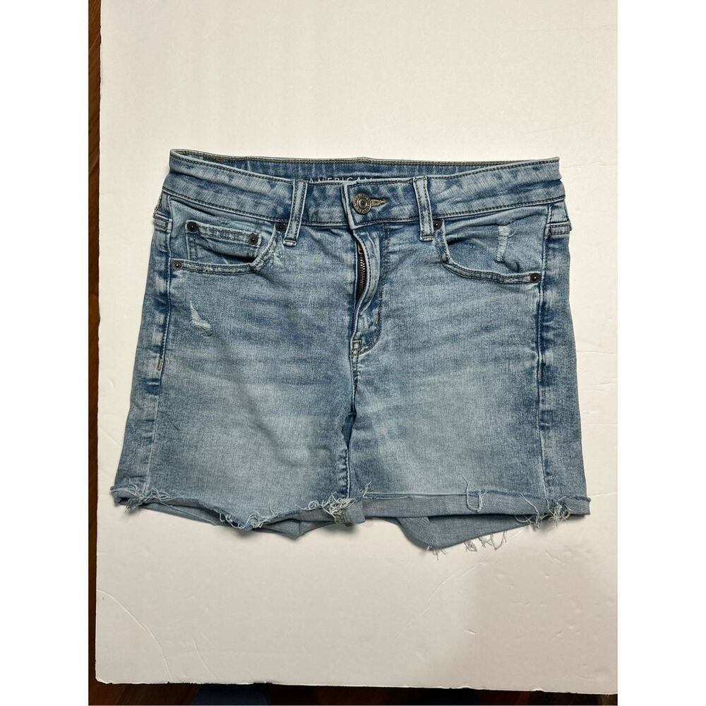 American Eagle Midi Shorts sz 6